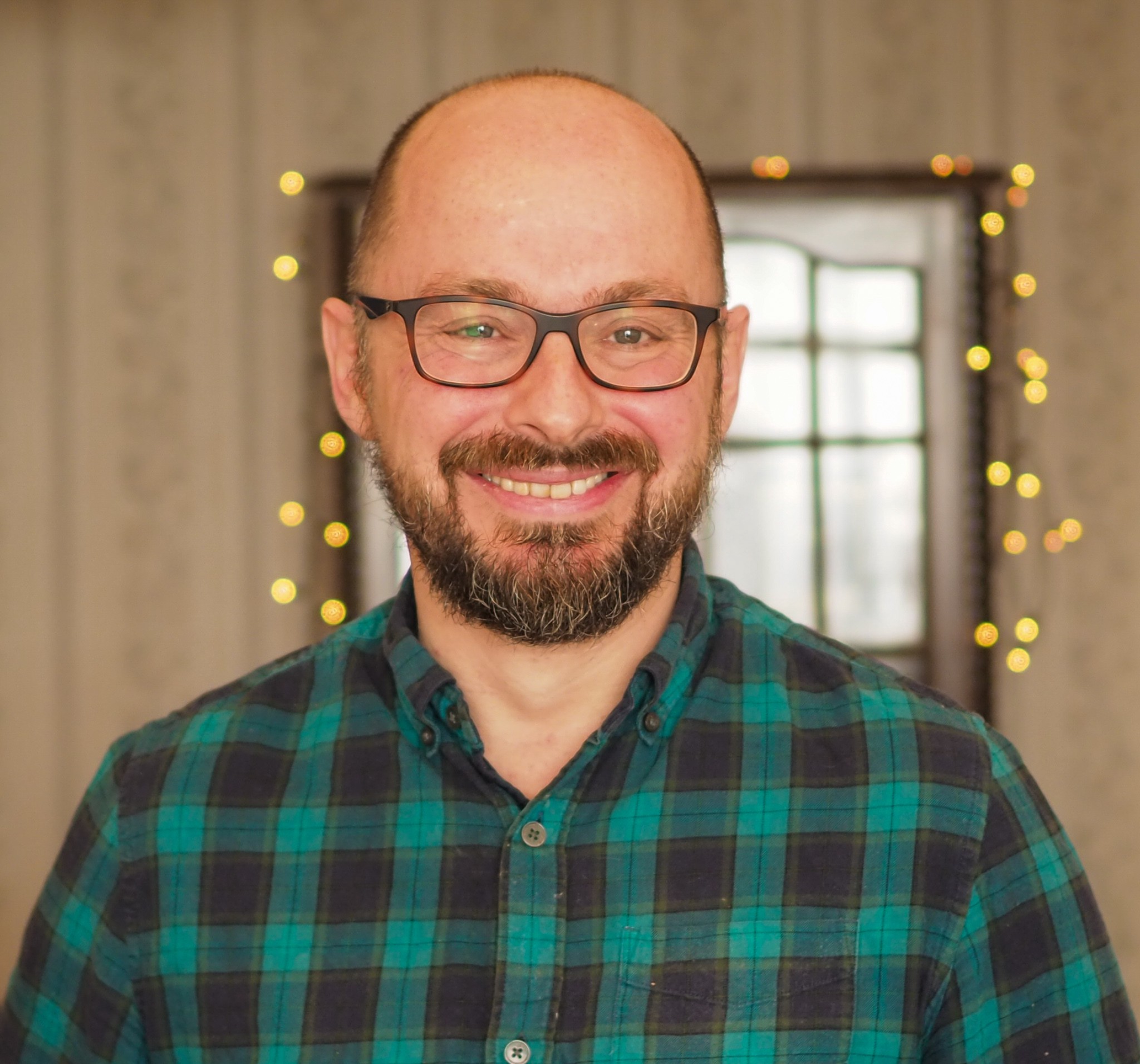Portrait of author Will Buckingham